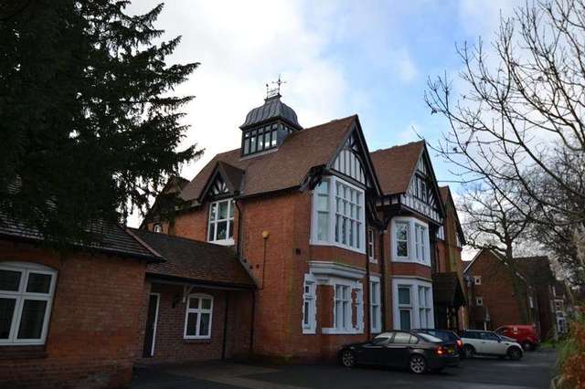  Image of 2 bedroom Property to rent in Wake Green Road Moseley Birmingham B13 at Wake Green Road Moseley Birmingham, B13 9PE