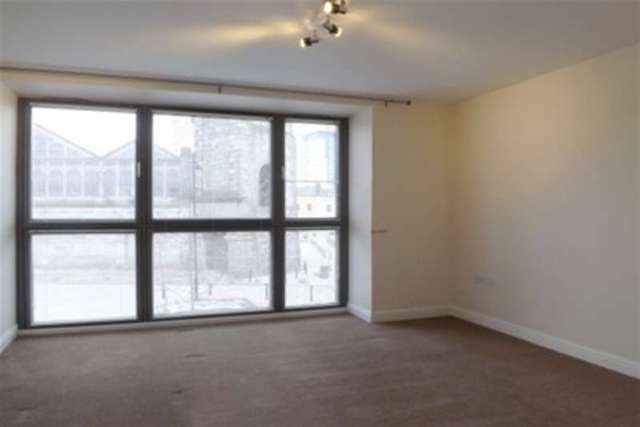  Image of 4 bedroom Property to rent in Wall Street Devonport Plymouth PL1 at Plymouth, PL1 4GP