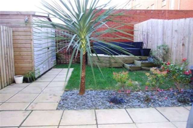  Image of 4 bedroom Property to rent in Wall Street Devonport Plymouth PL1 at Plymouth, PL1 4GP