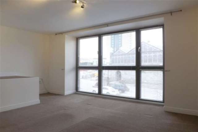  Image of 4 bedroom Property to rent in Wall Street Devonport Plymouth PL1 at Plymouth, PL1 4GP