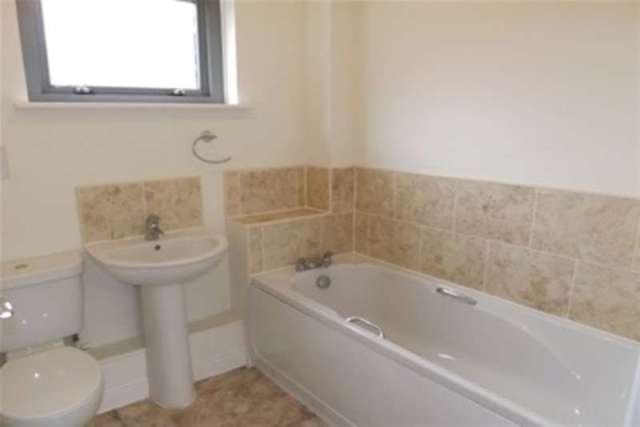  Image of 4 bedroom Property to rent in Wall Street Devonport Plymouth PL1 at Plymouth, PL1 4GP