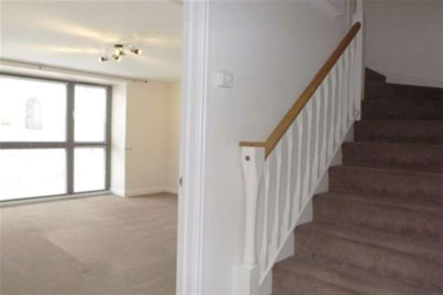  Image of 4 bedroom Property to rent in Wall Street Devonport Plymouth PL1 at Plymouth, PL1 4GP