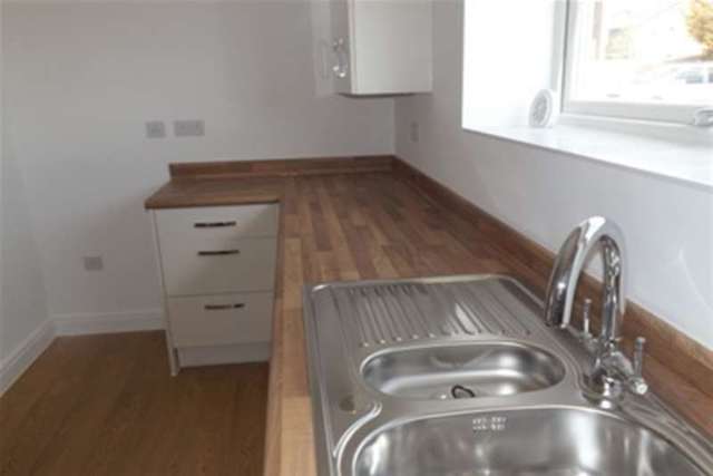  Image of 2 bedroom Flat to rent in Abells Close Walton Milton Keynes MK7 at Milton Keynes, MK7 7FA