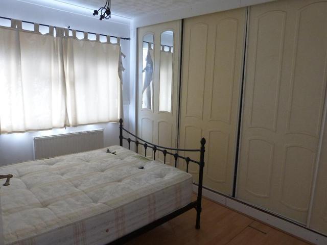  Image of 2 bedroom Maisonette to rent in Wellington Road Feltham TW14 at Hatton Cross, TW14 9QX