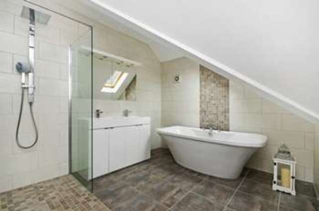  Image of 5 bedroom Detached house for sale in Crawley Hill West Wellow Romsey SO51 at Crawley Hill West Wellow Romsey, SO51 6AP