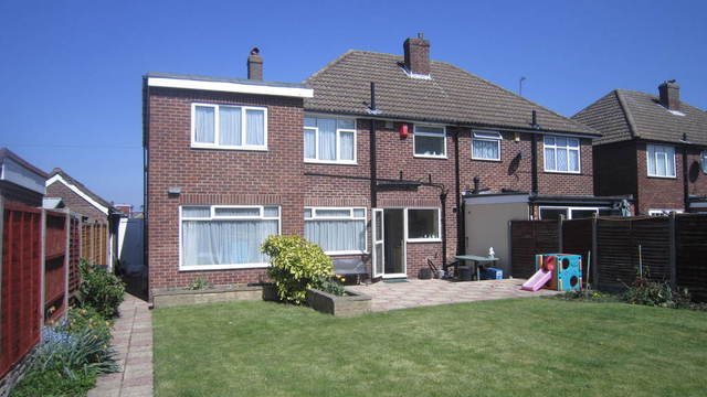  Image of 6 bedroom Semi-Detached house for sale in Westacott Hayes UB4 at Middlesex  Hayes, UB4 8AQ
