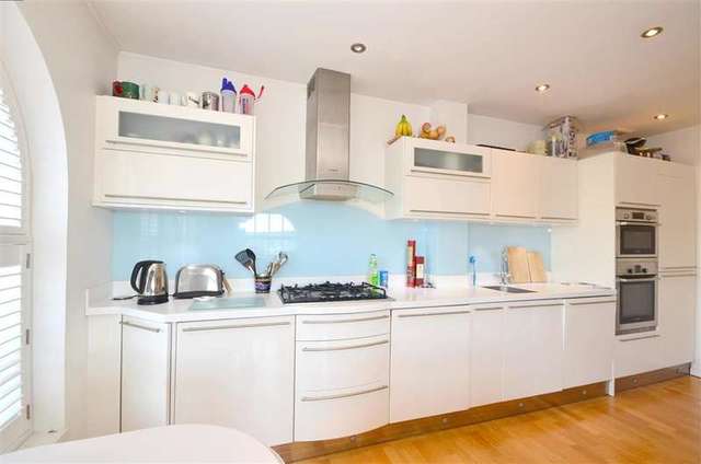 Image of 2 bedroom Flat for sale in Whitefriars Wharf Tonbridge TN9 at Tonbridge Kent Tonbridge, TN9 1QR