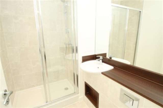  Image of 2 bedroom Flat to rent in Whitestone Way Croydon CR0 at Croydon, CR0 4FG