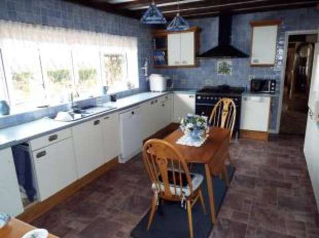  Image of 2 bedroom Bungalow for sale in Methwold Road Whittington King