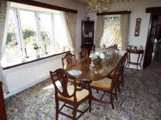  Image of 2 bedroom Bungalow for sale in Methwold Road Whittington King