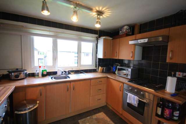  Image of 2 bedroom Apartment to rent in Wilton Court Prestwich Manchester M25 at Wilton Court  Manchester, M25 2RT