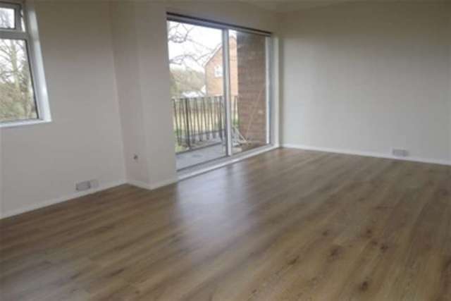  Image of 1 bedroom Detached house to rent in Windsor Close Colchester CO2 at Colchester, CO2 8QT