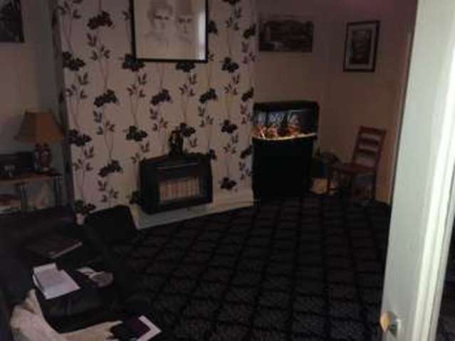  Image of 3 bedroom Flat to rent in Wingrove Avenue Newcastle upon Tyne NE4 at Wingrove Avenue Fenham Newcastle Upon Tyne, NE4 9AD