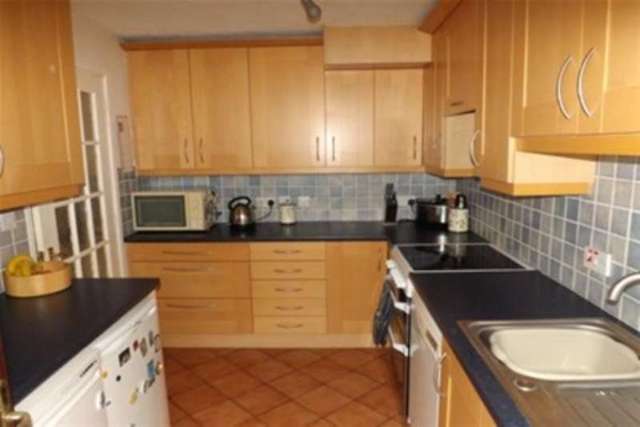  Image of 3 bedroom Detached house to rent in Wisley Close West Bridgford Nottingham NG2 at Nottingham, NG2 7NY