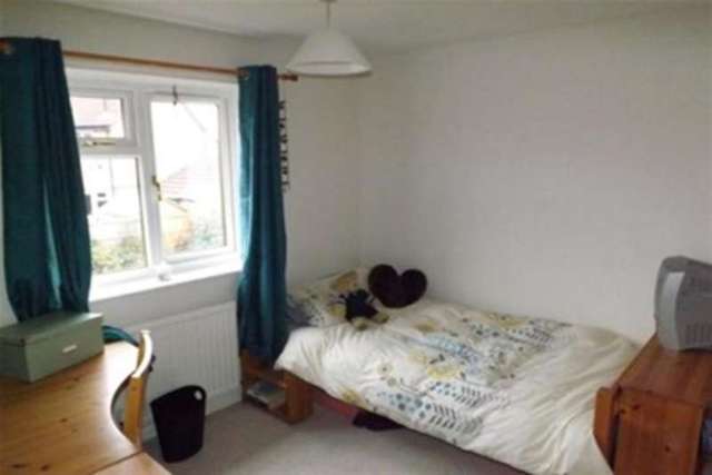  Image of 3 bedroom Detached house to rent in Wisley Close West Bridgford Nottingham NG2 at Nottingham, NG2 7NY