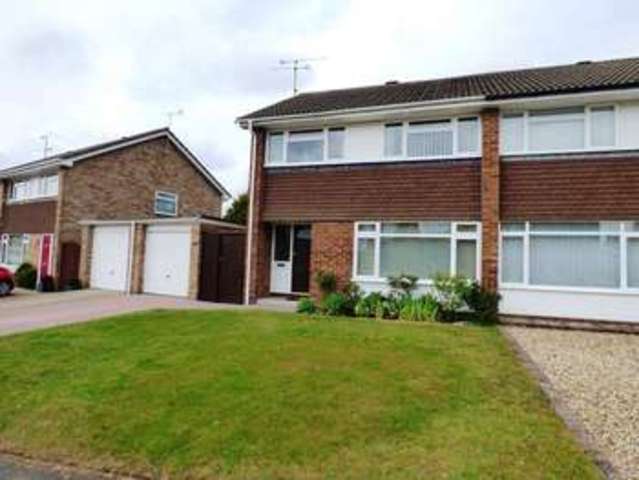  Image of 3 bedroom Detached house to rent in Woodrow Drive Wokingham RG40 at Woodrow Drive Wokingham Wokingham, RG40 1RU