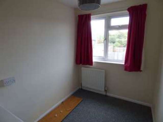  Image of 3 bedroom Detached house to rent in Whaley Road Wokingham RG40 at Whaley Road Wokingham Wokingham, RG40 1QA