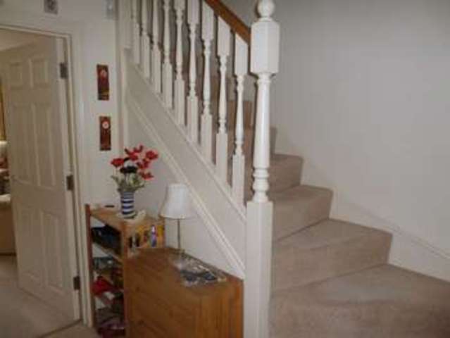  Image of 3 bedroom Detached house to rent in Rectory Close Wokingham RG40 at Rectory Close Wokingham Wokingham, RG40 1TH