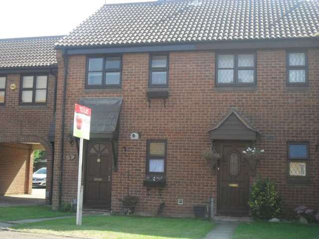  Image of 2 bedroom Terraced house to rent in Woodcotes Shoeburyness Southend-on-Sea SS3 at Woodcotes Shoeburyness Southend On Sea, SS3 8XG