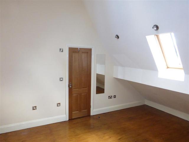  Image of 2 bedroom Detached house to rent in Woodview Drive Edgbaston Birmingham B15 at Woodview Drive  BIRMINGHAM, B15 2JF