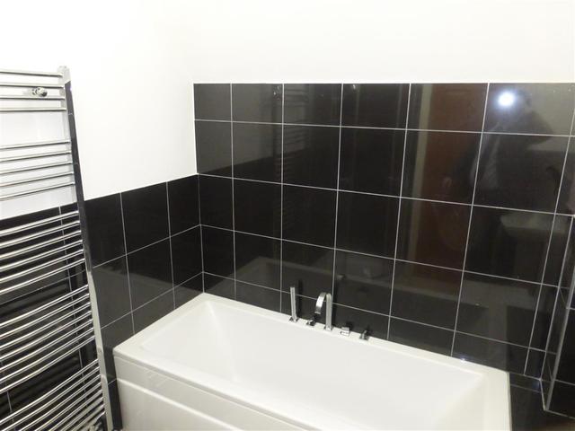  Image of 2 bedroom Detached house to rent in Woodview Drive Edgbaston Birmingham B15 at Woodview Drive  BIRMINGHAM, B15 2JF