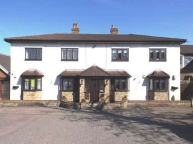  Image of 2 bedroom Flat for sale in Tysea Hill Stapleford Abbotts Romford RM4 at Tysea Hill Romford Stapleford Abbotts, RM4 1JP