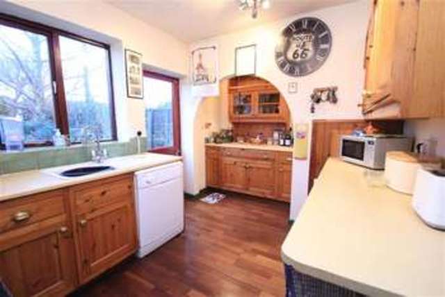  Image of 3 bedroom Property for sale in Weirside Avenue Wroughton Swindon SN4 at Weirside Avenue Wroughton Wroughton, SN4 9AL