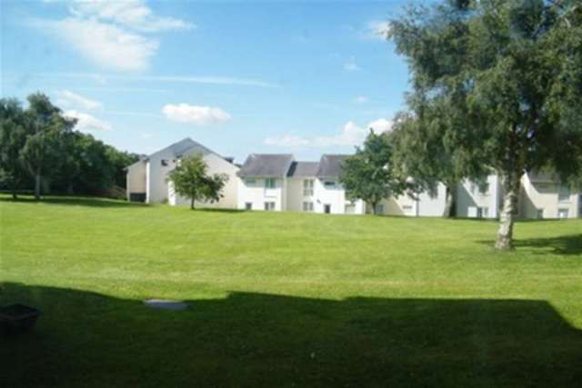  Image of 3 bedroom Flat to rent in Ffordd Garnedd Y Felinheli LL56 at Y Felinheli, LL56 4QY
