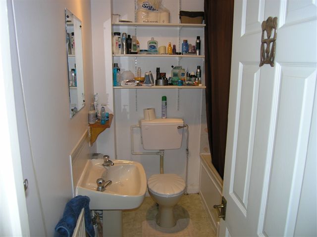  Image of 3 bedroom Terraced house to rent in Ashbourne Terrace London SW19 at Wimbledon, SW19 1QX