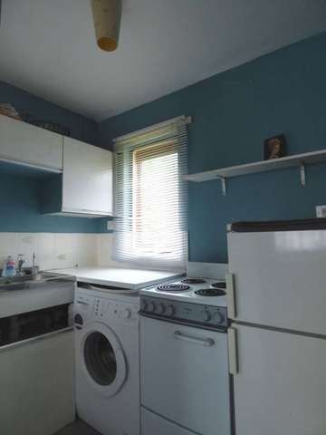  Image of Studio flat to rent in Colin Road Luton LU2 at Astra Court  Luton, LU2 7SG
