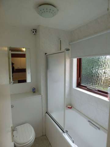  Image of Studio flat to rent in Colin Road Luton LU2 at Astra Court  Luton, LU2 7SG