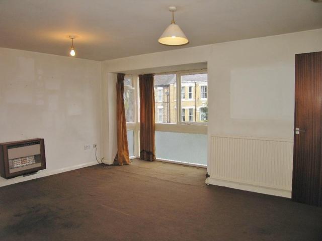  Image of 3 bedroom Detached house for sale in Avenues Court Princes Avenue Hull HU5 at Victoria Avenue  HULL, HU5 3DJ