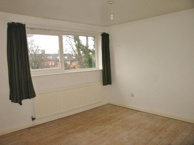  Image of 3 bedroom Detached house for sale in Avenues Court Princes Avenue Hull HU5 at Victoria Avenue  HULL, HU5 3DJ