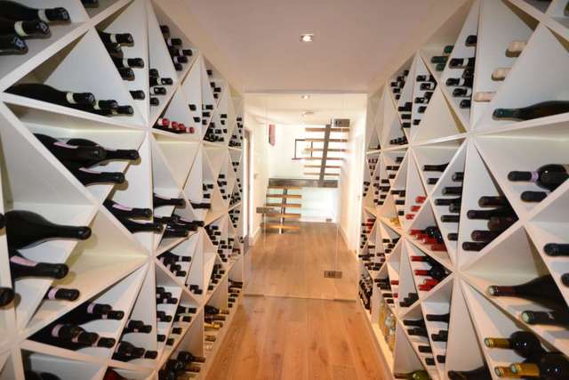  Image of 3 bedroom Detached house for sale in The Warren Caversham Reading RG4 at The Warren Caversham Reading, RG4 7TH