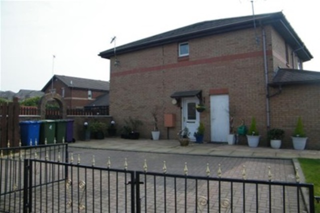  Image of 2 bedroom Flat to rent in Birchend Place Glasgow G21 at Germiston Glasgow Glasgow, G21 2BJ