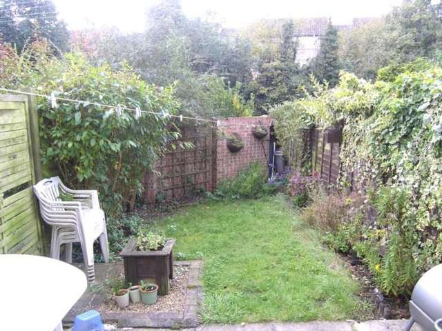  Image of 2 bedroom Terraced house to rent in Brick Kiln Close Coggeshall Colchester CO6 at Brick Kiln Close Coggeshall Colchester, CO6 1SQ
