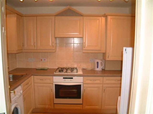  Image of 2 bedroom Flat to rent in Burnvale Livingston EH54 at Livingston West Lothian West Lothian, EH54 6DQ