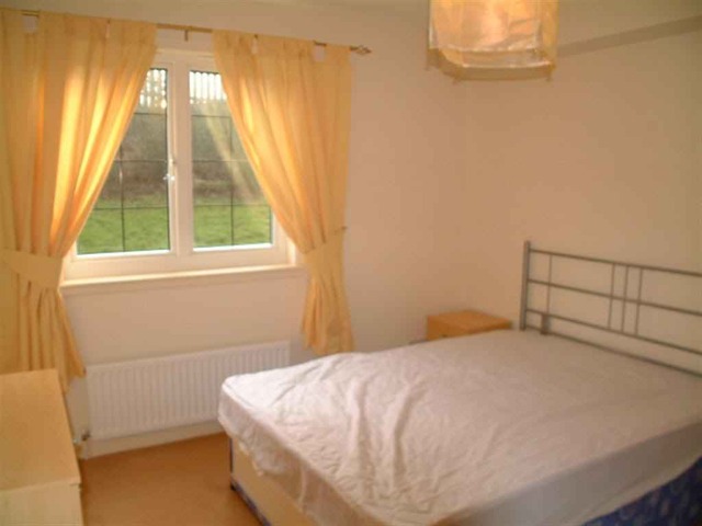  Image of 2 bedroom Flat to rent in Burnvale Livingston EH54 at Livingston West Lothian West Lothian, EH54 6DQ