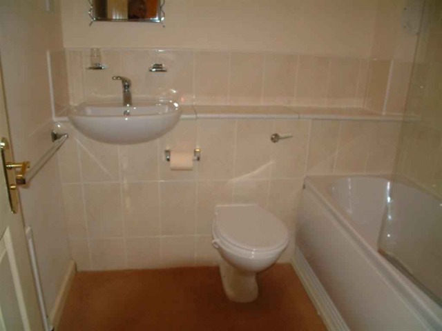  Image of 2 bedroom Flat to rent in Burnvale Livingston EH54 at Livingston West Lothian West Lothian, EH54 6DQ