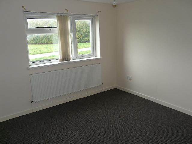  Image of 2 bedroom Ground Flat to rent in Burt Street Cardiff CF10 at Cardiff, CF10 5FZ