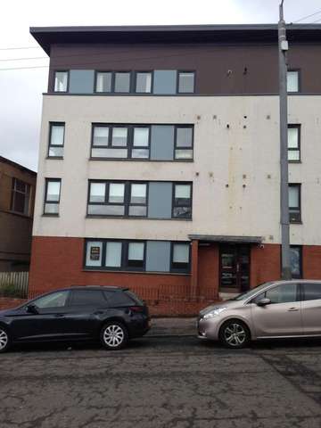  Image of 2 bedroom Flat to rent in Castlemilk Road Rutherglen Glasgow G44 at Castlemilk Road [ Kings Park Glasgow, G44 4LE