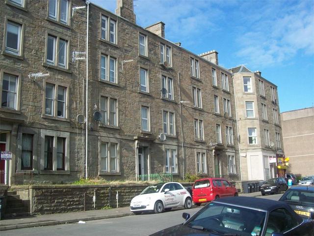  Image of 1 bedroom Flat to rent in Cleghorn Street Dundee DD2 at West End Dundee Dundee, DD2 2NR