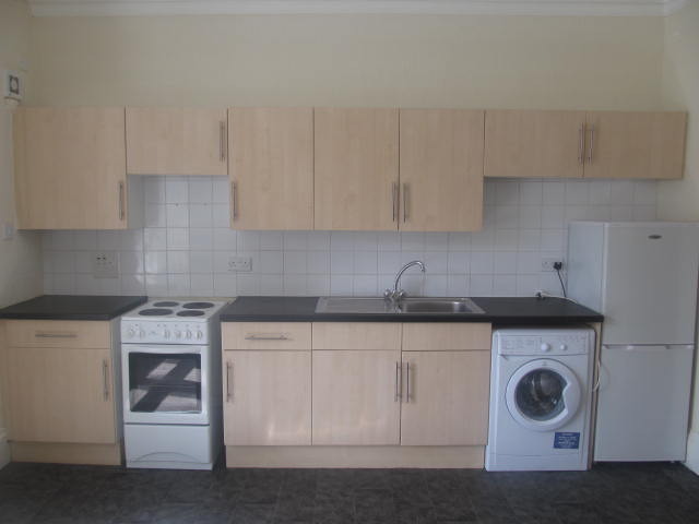 Image of 1 bedroom Flat to rent in Cleghorn Street Dundee DD2 at West End Dundee Dundee, DD2 2NR