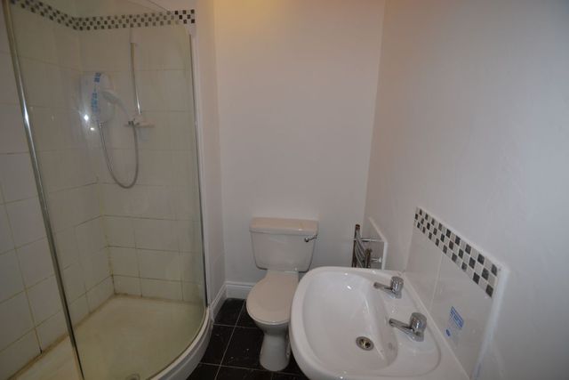  Image of 2 bedroom Flat to rent in Copland Road Govan Glasgow G51 at Ibrox Glasgow Glasgow, G51 2UT