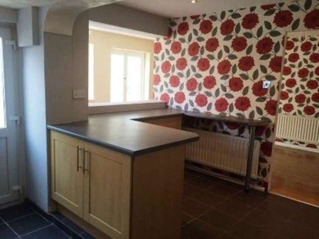  Image of 3 bedroom Detached house to rent in Darvel Road Willenhall WV12 at Darvel Road  Willenhall, WV12 4TU