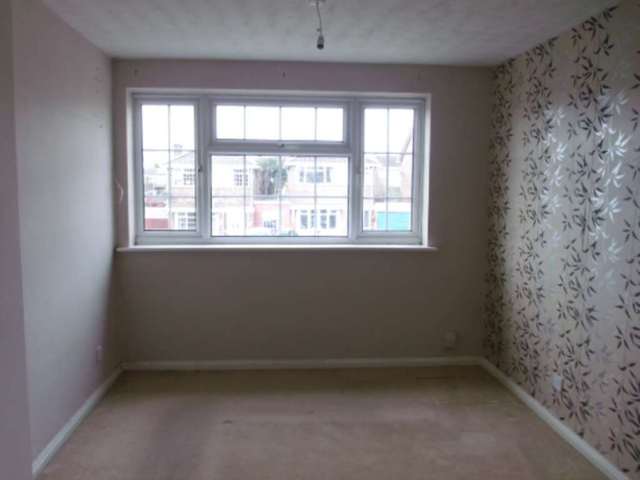  Image of 3 bedroom Detached house to rent in Darvel Road Willenhall WV12 at Darvel Road  Willenhall, WV12 4TU