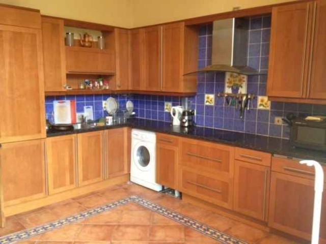  Image of 3 bedroom Flat to rent in Falkland Street Dowanhill Glasgow G12 at Hyndland Glasgow Glasgow, G12 9QY