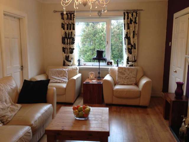  Image of 3 bedroom Flat to rent in Ferncroft Drive Glasgow G44 at Ferncorft Drive Croftfoot Glasgow, G44 5RQ