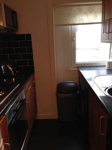  Image of 3 bedroom Flat to rent in Ferncroft Drive Glasgow G44 at Ferncorft Drive Croftfoot Glasgow, G44 5RQ