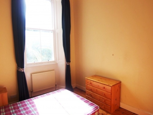  Image of 2 bedroom Flat to rent in Glencairn Crescent Edinburgh EH12 at West End Edinburgh Edinburgh, EH12 5BT